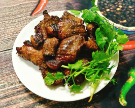 nai-nuong-ngu-vi-huong