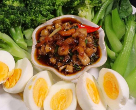 rau-luoc-kho-quet-trung